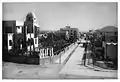 La rue Bialik vue de la place Bialik en 1924. Au premier plan à gauche, la maison Bialik.