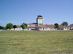 Tour de contrôle de Biscarrosse-Parentis Les Grands Lacs en 2004