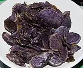 Chips de vitelotte noire.