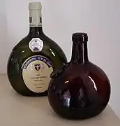 Bouteille de vin de Franconie(une Bocksbeutel).