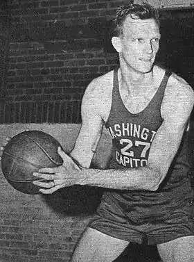 Image illustrative de l’article Bones McKinney