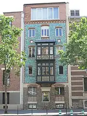 No 51 : façade sur rue (arrière du bâtiment au no 32, rue Eugène-Flachat).