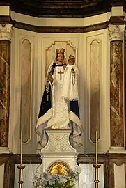 Statue de la Vierge.