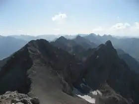 Vue de la Bretterspitze et de la Gliegerkarspitze depuis le sommet de l'Urbeleskarspitze.