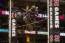 Saut à moto lors des X Games.