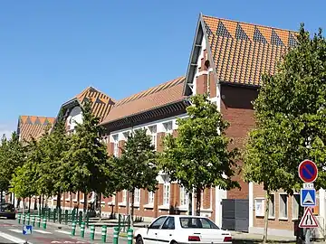 Écoles des cités de la fosse no 4 - 4 bis - 4 ter de la Compagnie des mines de Bruay.