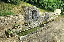 La fontaine de Saint-Maurice.