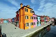 Vue des maisons colorées typiques de Burano.