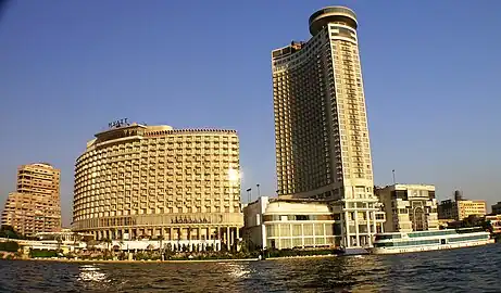 L'hôtel Hyatt de l'île de Roda depuis le Nil.
