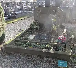 18. tombe des sœurs de Saint-Vincent-de-Paul.