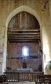 La nef et le chœur de l'église.