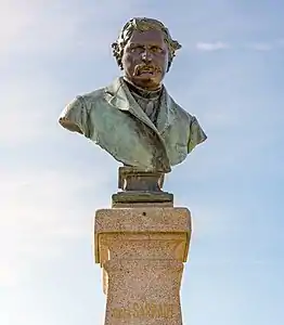Monument à Omer Sarraut (1905, détail), Carcassonne, square André Chénier.