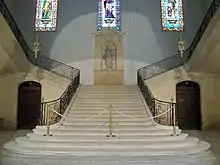 Escalier vu de face.