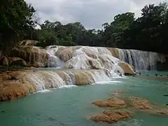Gours des Cascades de Agua Azul au Mexique