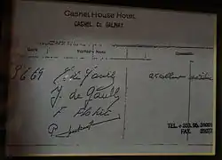 Signature de Charles de Gaulle, Yvonne de Gaulle et François Flohic le 3 juin 1969.