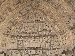 Détail du portail de gauche de la cathédrale.