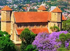 Image illustrative de l’article Cathédrale Saint-Laurent Ambohimanoro