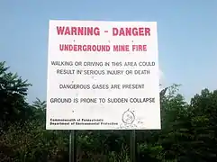 Panneau d'avertissement.