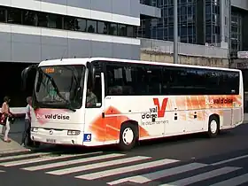 Irisbus Iliade de Ceobus sur la ligne 95-08 en gare de Cergy-Préfecture.