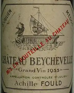 Château Beychevelle (AOC saint-julien, 4e cru classé) : un drakkar rappelle qu'il fut la propriété d'Épernon, amiral de France.