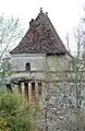 Pavillon du château de Berbiguières.