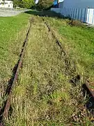 La voie ferrée près de la gare.