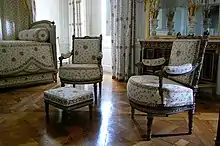 Mobilier aux épis créé par Georges Jacob pour la chambre de la reine