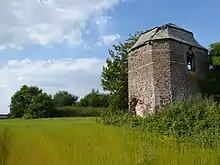 Chapelle Saint-Donat classée à côté du tumulus de Blehen
