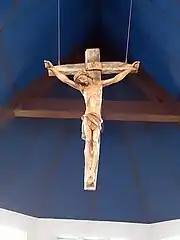 Statue du Christ en croix