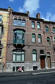 Rue Léon Bernus 42.