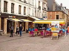 Photo d'une enseigne de la franchise de restauration rapide La Mie Câline