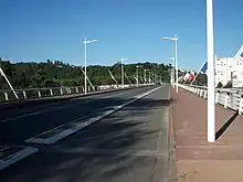 Franchissement du pont-barrage de l'Europe