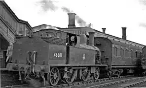 La 46601 de 1890 portant le nouvel emblème des British Railways (1953).