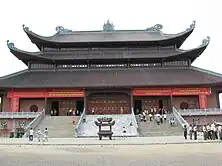 Le temple Điện Tam Thế