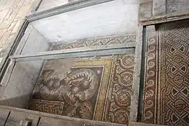 Mosaïques du sol du IVe siècle.