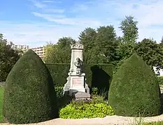Le monument Bersot, aux Champs Bruley.