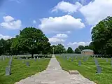 Cimetière militaire allemand de la Seconde Guerre mondiale.
