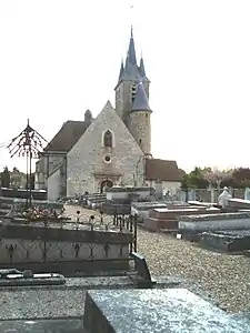 Le cimetière de l'église.