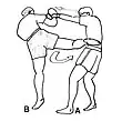 [B] porte une riposte en  coup de pied circulaire après un jab adverse, ici en boxe birmane.