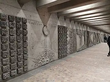 Citius Altius Fortius de Jordi Bonet à la station Pie-IX du métro de Montréal.