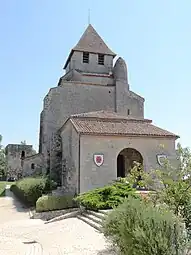L'église et le donjon du château