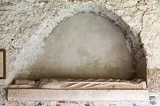 Tombeau de l'évêque Auger de Montfaucon.