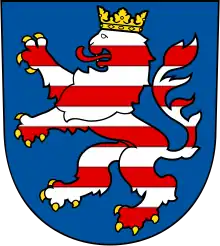 D’azur au lion burelé d’argent et de gueules.