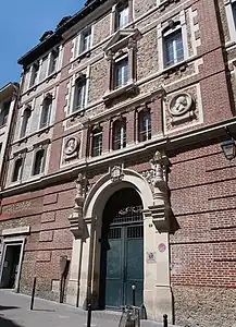 Entrée principale du collège à partir de 1882.