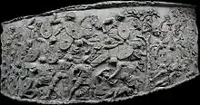 bas-relief rectangulaire convexe, représentant une mêlée de soldats à pied et à cheval.