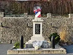 Le monument aux morts.