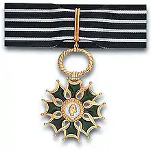 Médaille de commandeur de l'ordre des Arts et des Lettres.