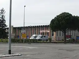 vue extérieur du gymnase