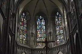 Vitraux du chœur.