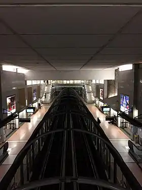 La station vue depuis la mezzanine.